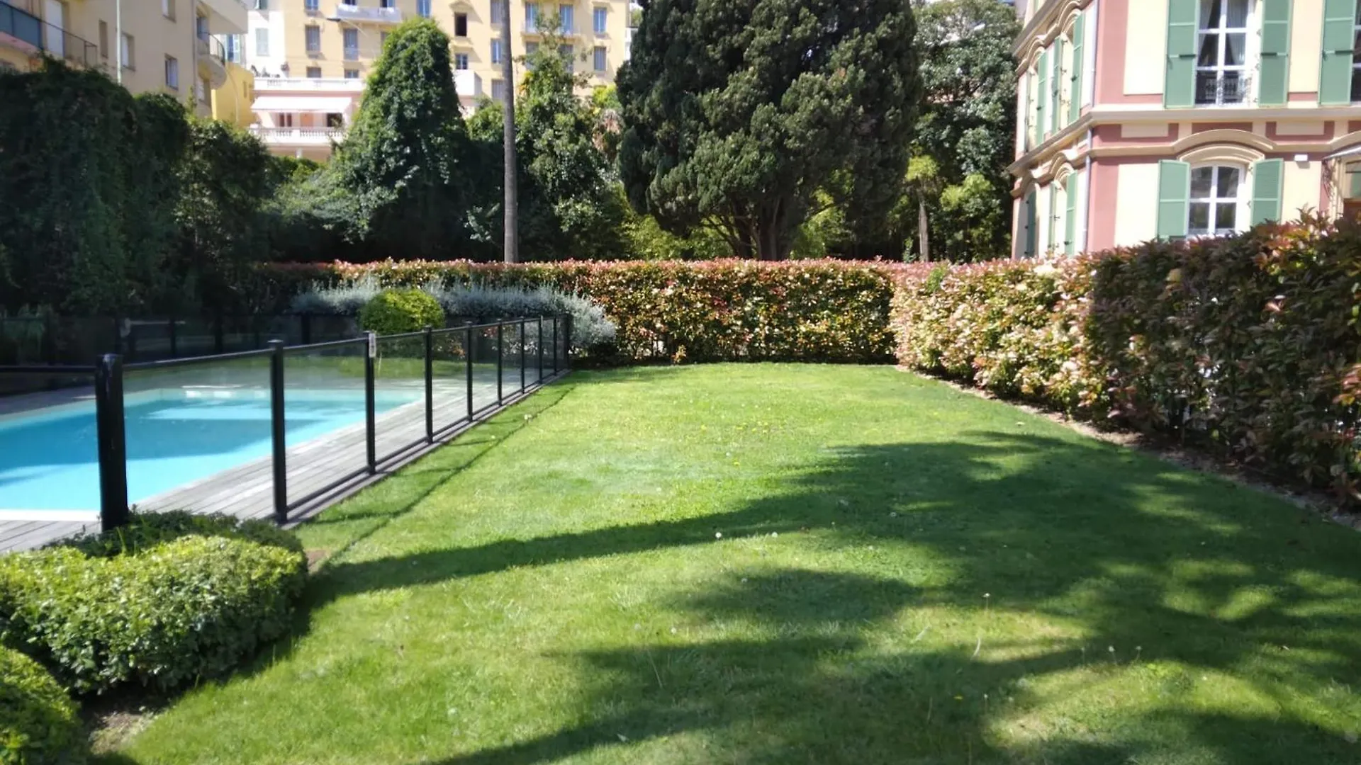 Intercontinental Superbe appartement avec piscine Menton