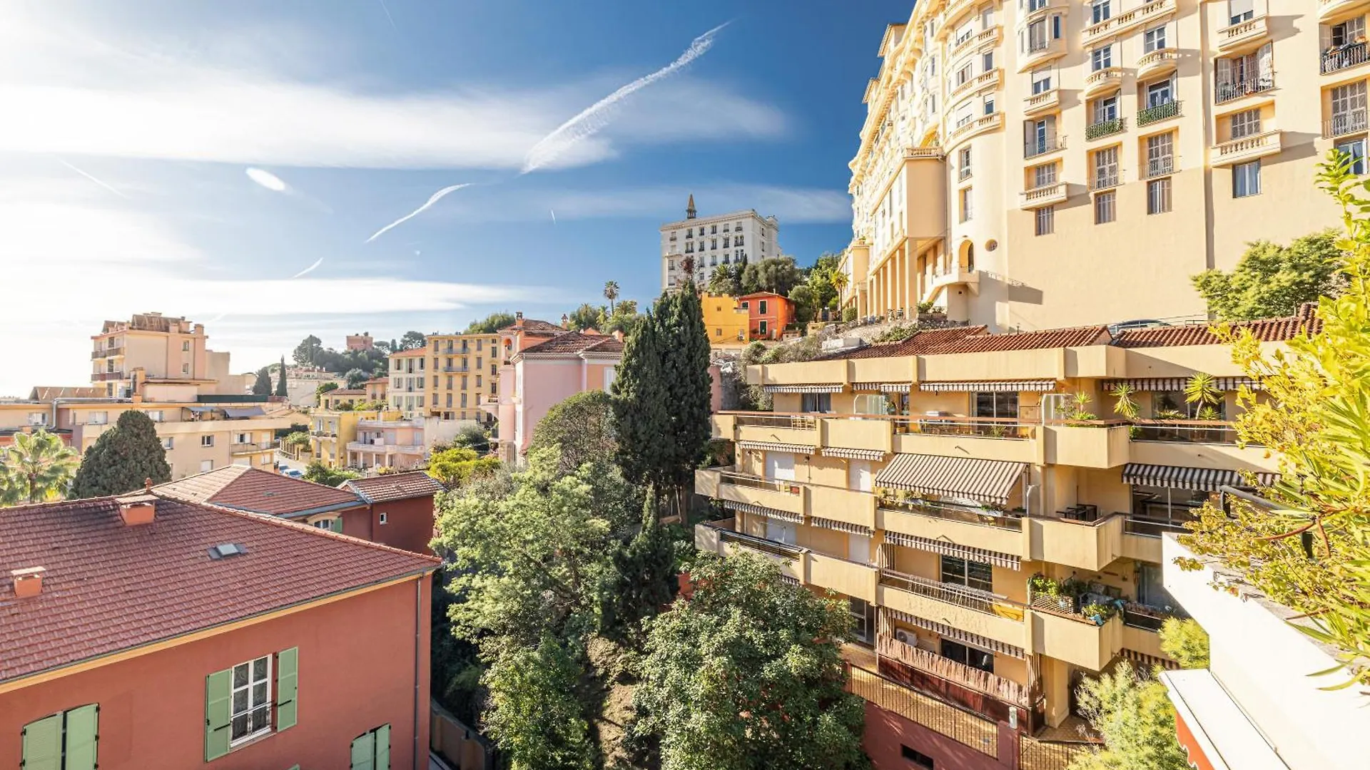 Intercontinental Superbe appartement avec piscine Menton 0*,  France