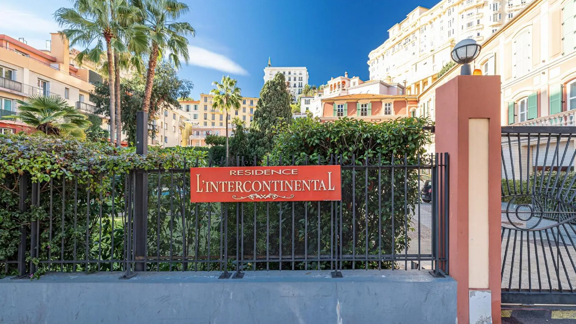 Couette-café Intercontinental Superbe appartement avec piscine Menton
