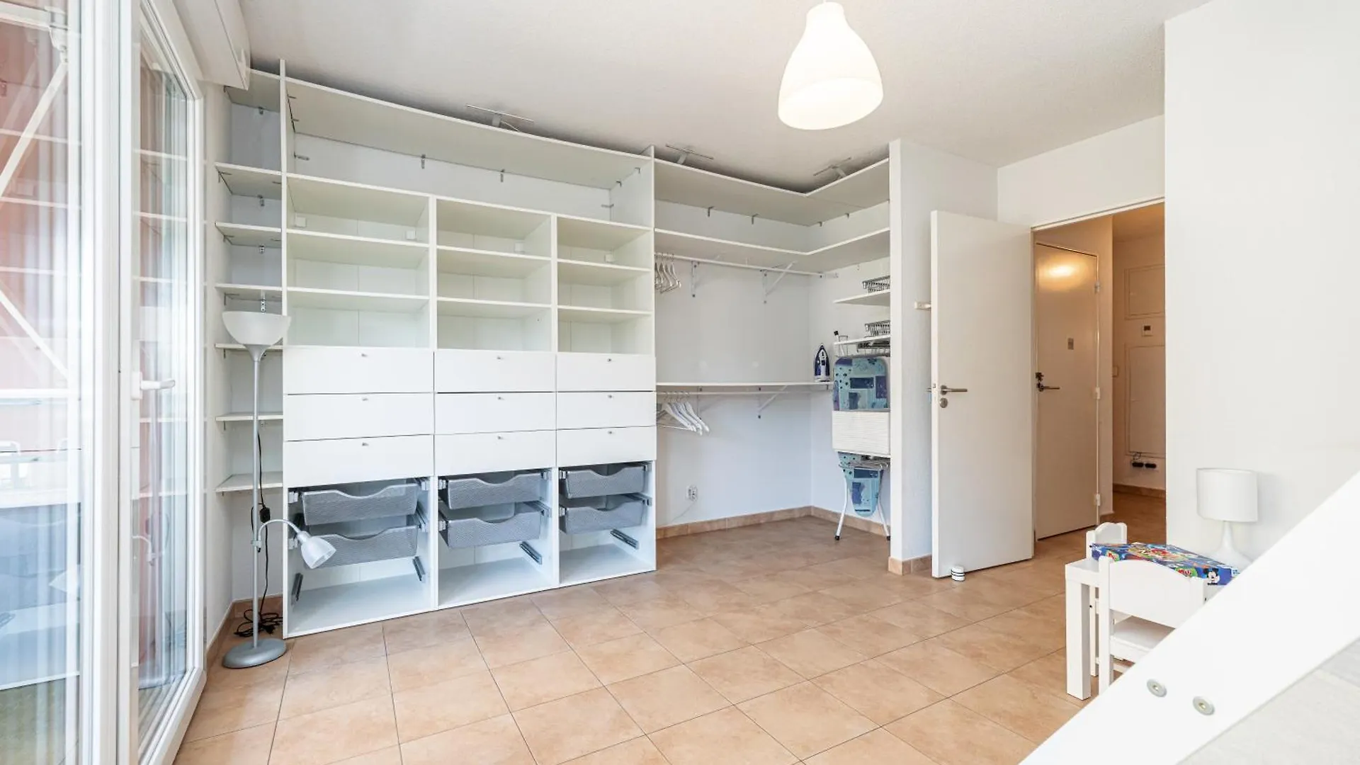 Intercontinental Superbe appartement avec piscine Menton 0*,  France